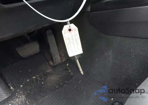 2019 Toyota Camry Le z USA, uszkodzony, nr VIN 4T1B11HKXKU260141